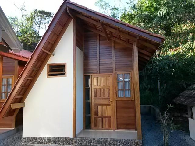 Pousada Chales Do Atlantico Sc Itapoa  Exterior foto